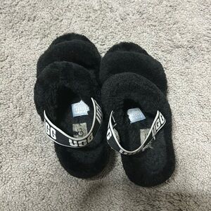 ugg slides